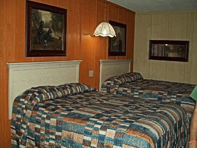 Charles Wesley Motor Lodge Downtown Broken Bow- Hochatown Экстерьер фото